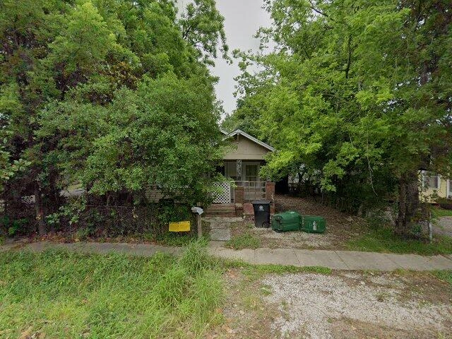 House image located at Houston, TX 77009