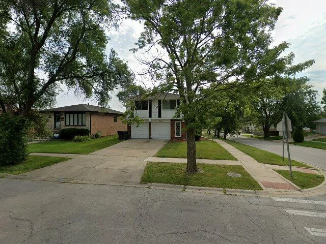 House image located at Country Club Hills, IL 60478