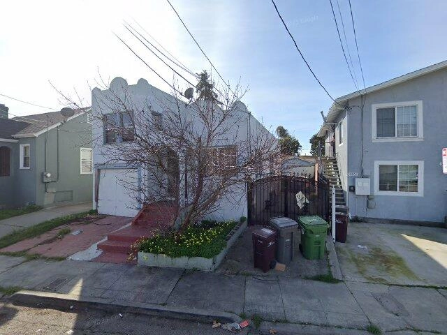 House image located at Oakland, CA 94603