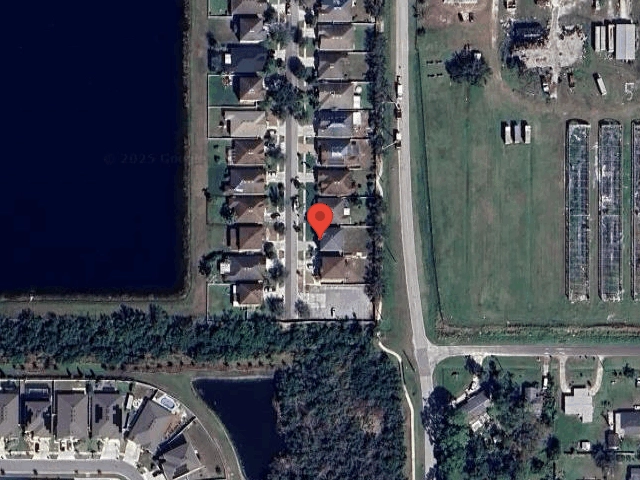 House image located at Ruskin, FL 33570