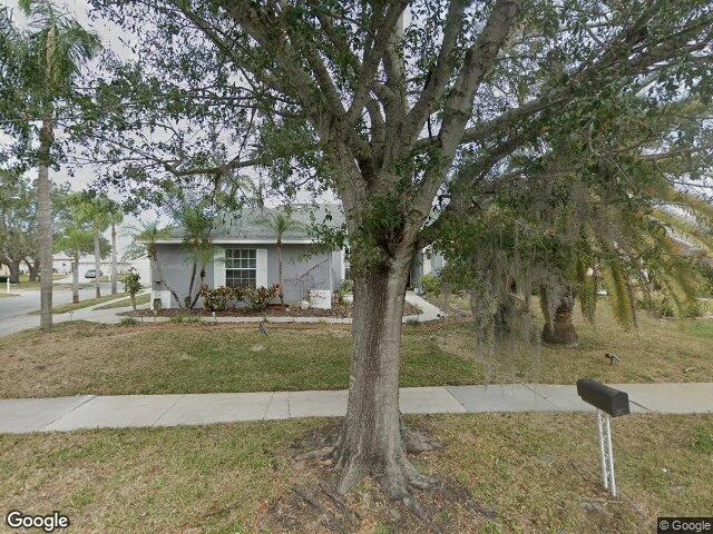 House image located at Tarpon Springs, FL 34689
