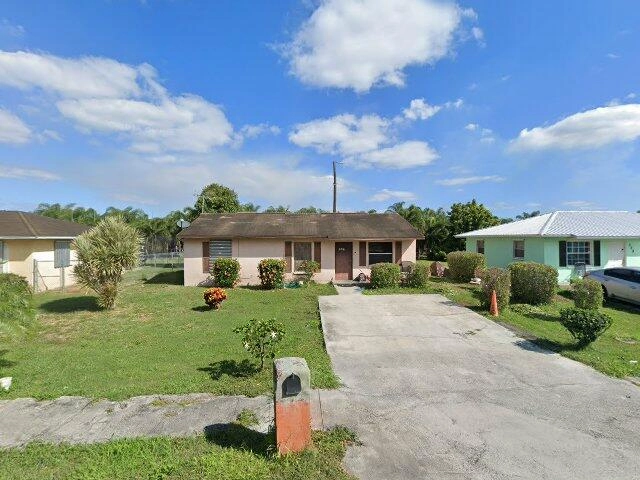 House image located at Pahokee, FL 33476