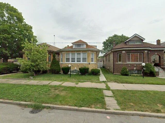 House image located at Chicago, IL 60620
