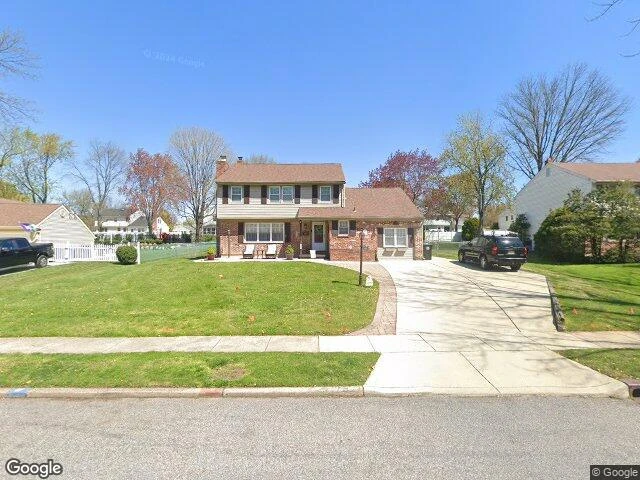 House image located at Riverton, NJ 08077