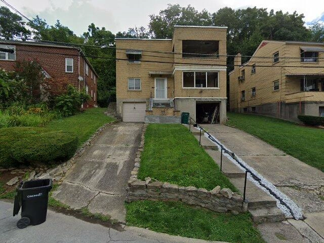 House image located at Cincinnati, OH 45217