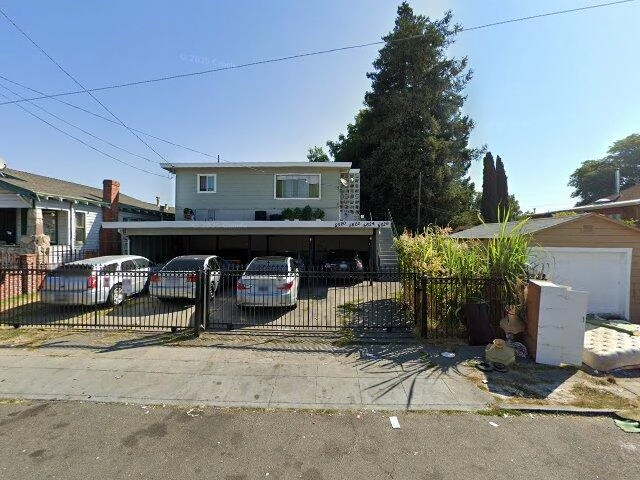 House image located at Oakland, CA 94621