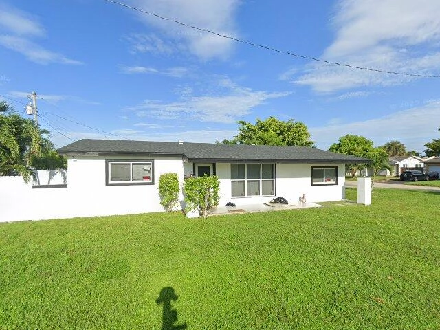 House image located at Hollywood, FL 33023
