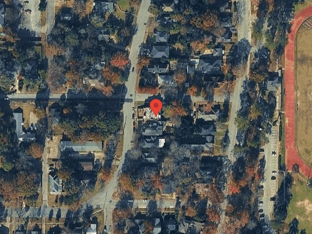 House image located at Moline, IL 61265