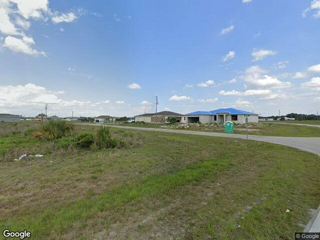 House image located at Labelle, FL 33935