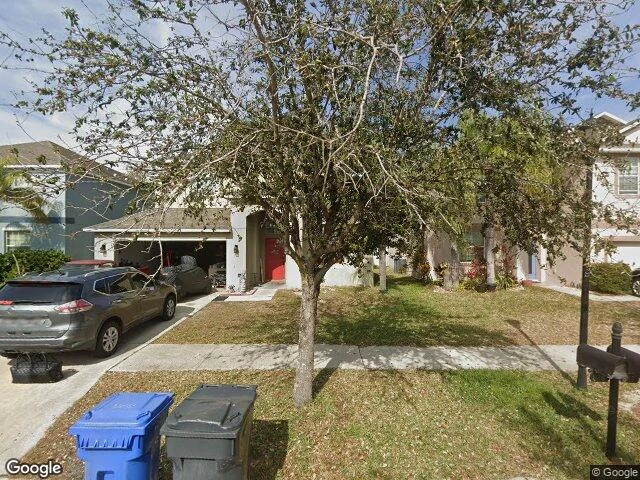 House image located at Ruskin, FL 33570