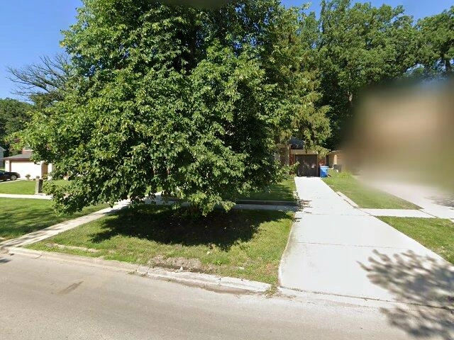 House image located at Chicago, IL 60643