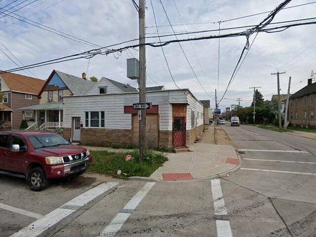 House image located at Cleveland, OH 44109