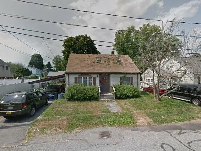 House image located at Woburn, MA 01801