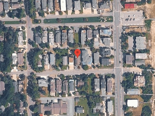 House image located at Holly, MI 48442