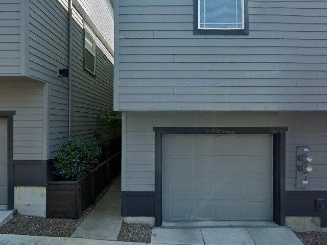 House image located at Portland, OR 97203