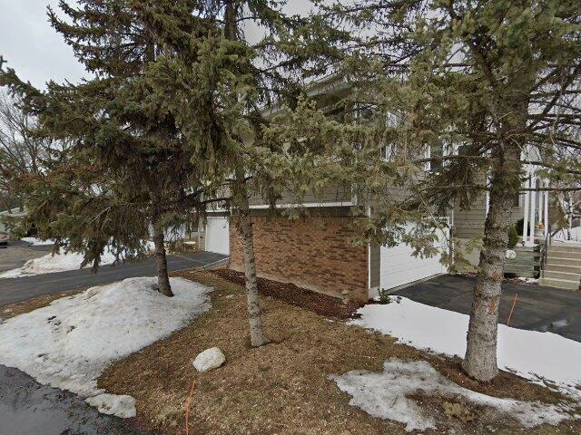 House image located at Eden Prairie, MN 55347
