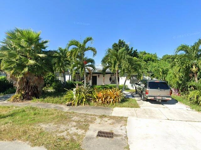 House image located at Miami, FL 33157