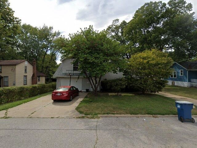 House image located at Saint Louis, MO 63114
