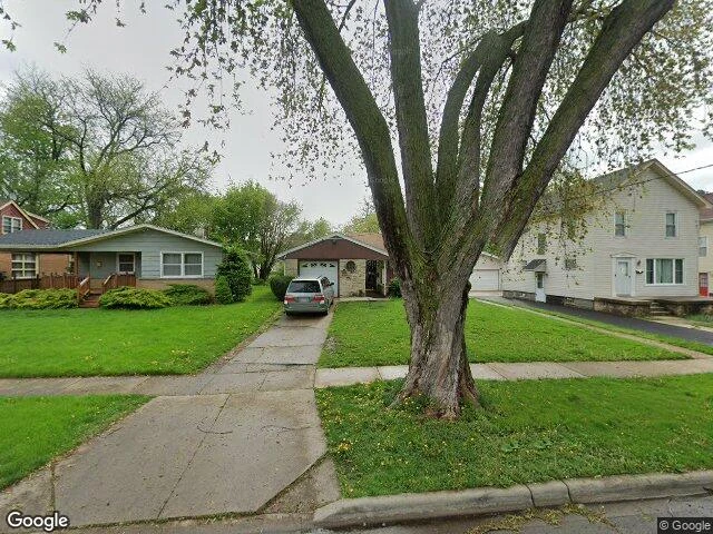 House image located at Aurora, IL 60506