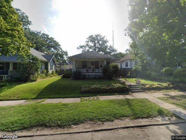 House image located at Rock Island, IL 61201