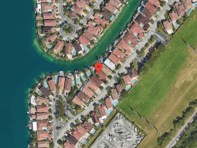 House image located at Miami, FL 33186