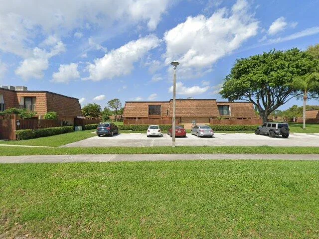 House image located at Lake Worth, FL 33463