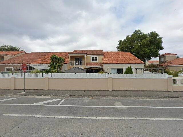 House image located at Miami, FL 33186