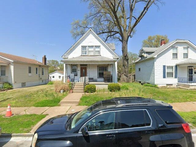 House image located at Saint Louis, MO 63109