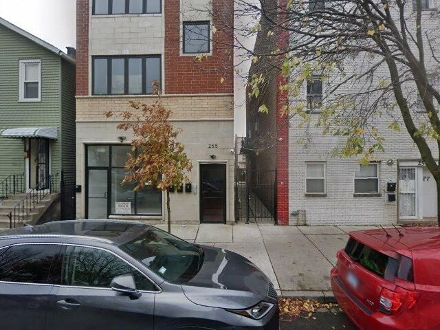 House image located at Chicago, IL 60616