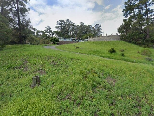 House image located at Oakland, CA 94605