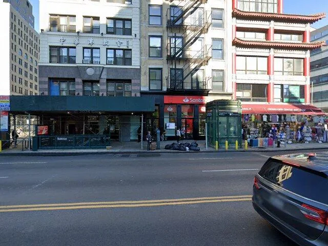 House image located at New York, NY 10013