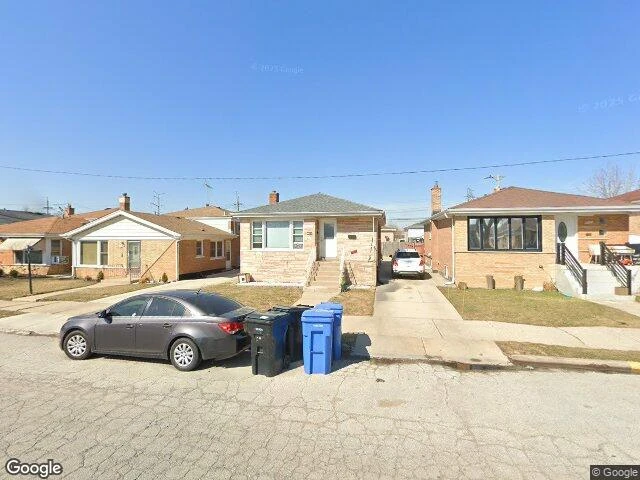 House image located at Chicago, IL 60652