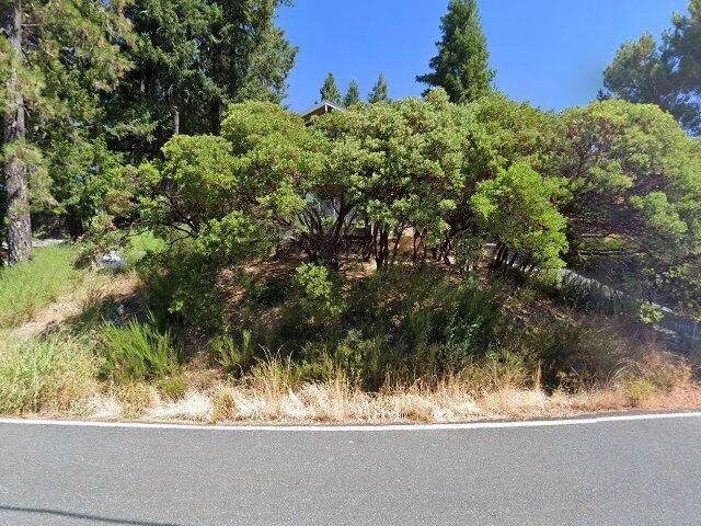 House image located at Willits, CA 95490