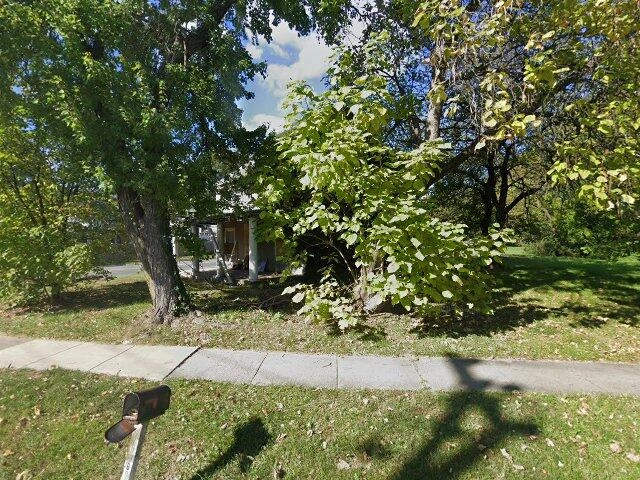 House image located at Wood River, IL 62095