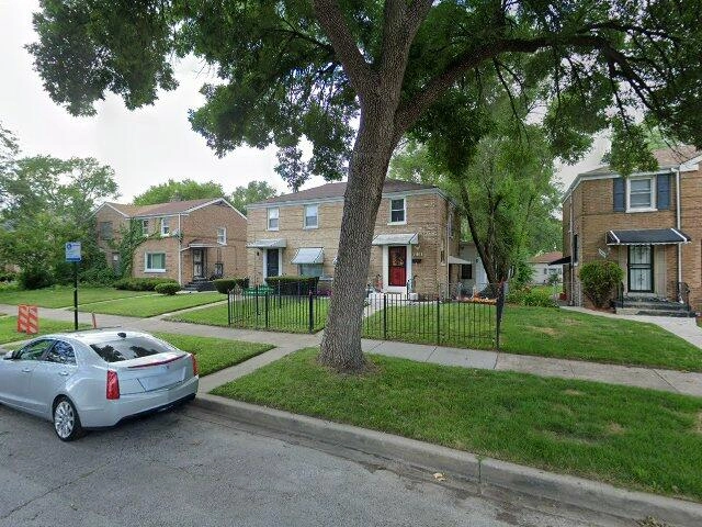 House image located at Chicago, IL 60643