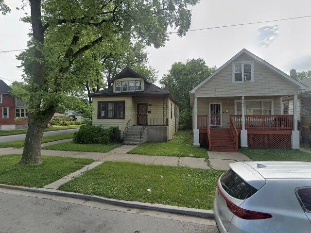 House image located at Chicago, IL 60619