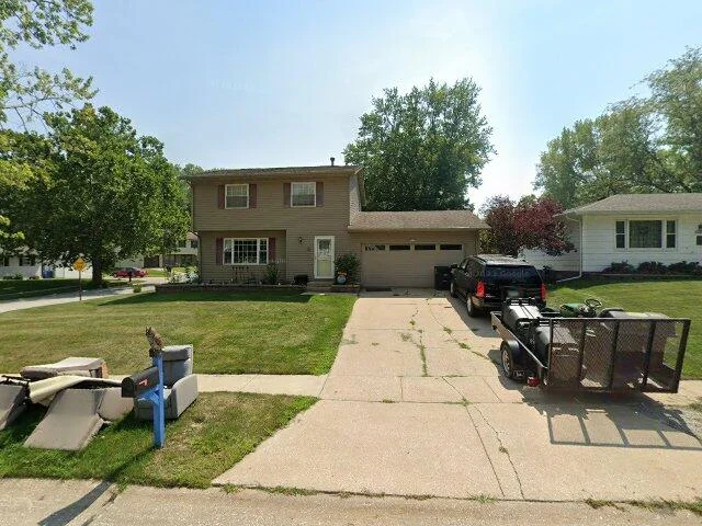 House image located at Rock Island, IL 61201