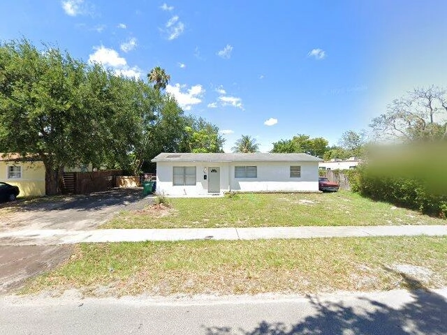 House image located at Miami, FL 33179