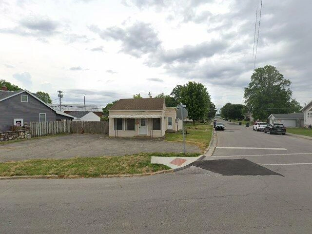 House image located at Piqua, OH 45356