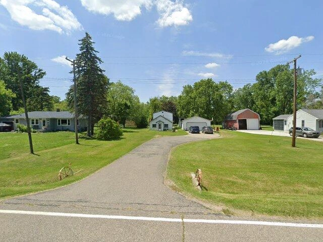 House image located at Burton, MI 48519