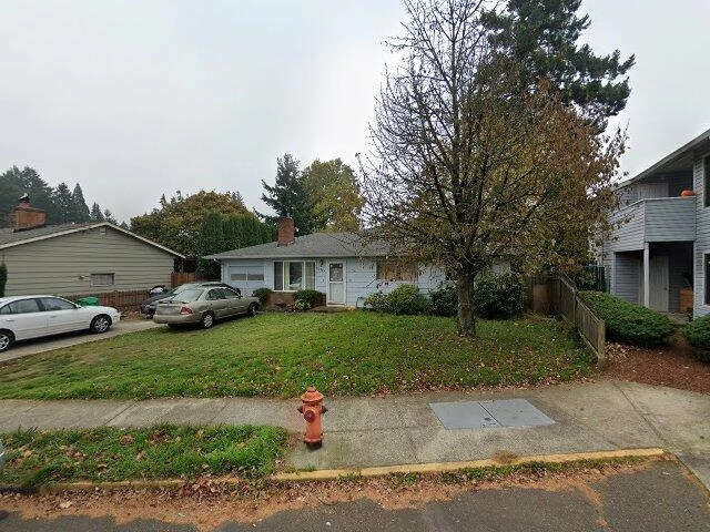 House image located at Portland, OR 97233