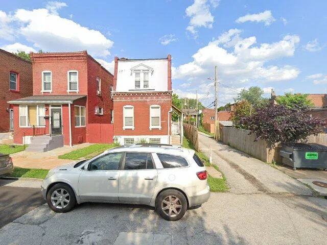 House image located at Saint Louis, MO 63118