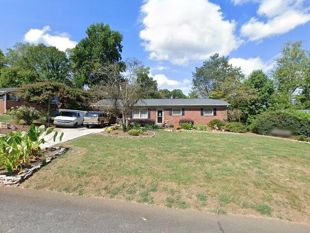 House image located at Hickory, NC 28601