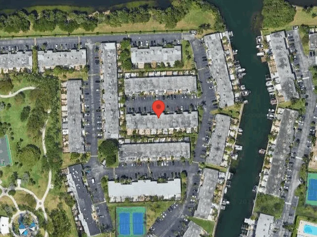 House image located at Hallandale, FL 33009