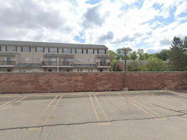 House image located at Livonia, MI 48154