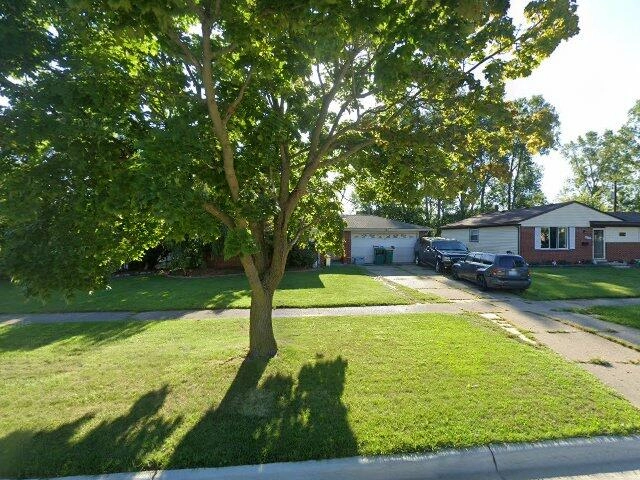 House image located at Romulus, MI 48174