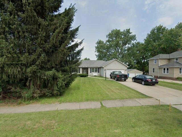 House image located at North Olmsted, OH 44070