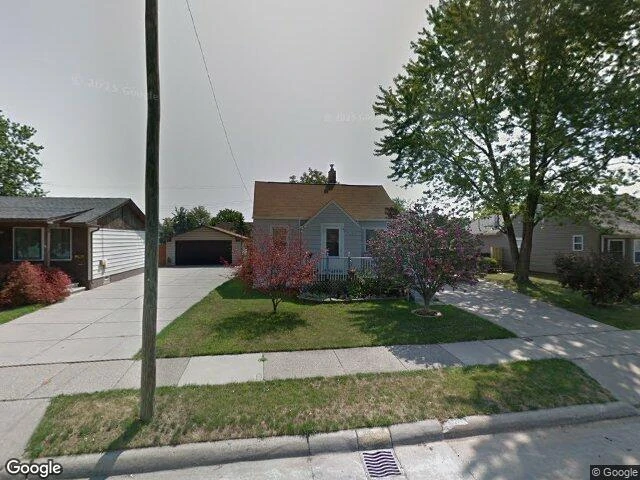 House image located at Roseville, MI 48066