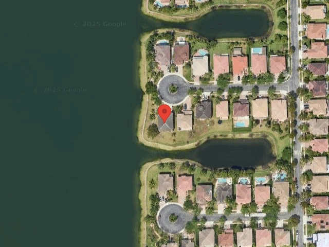 House image located at Hollywood, FL 33027