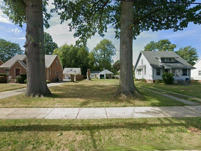 House image located at Euclid, OH 44132